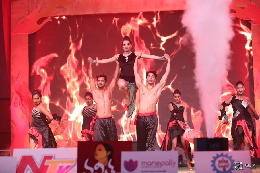 Bruce-Lee-Movie-Audio-Launch